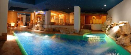 Eco Wellness Hotel Notre Maison Cogne Extérieur photo