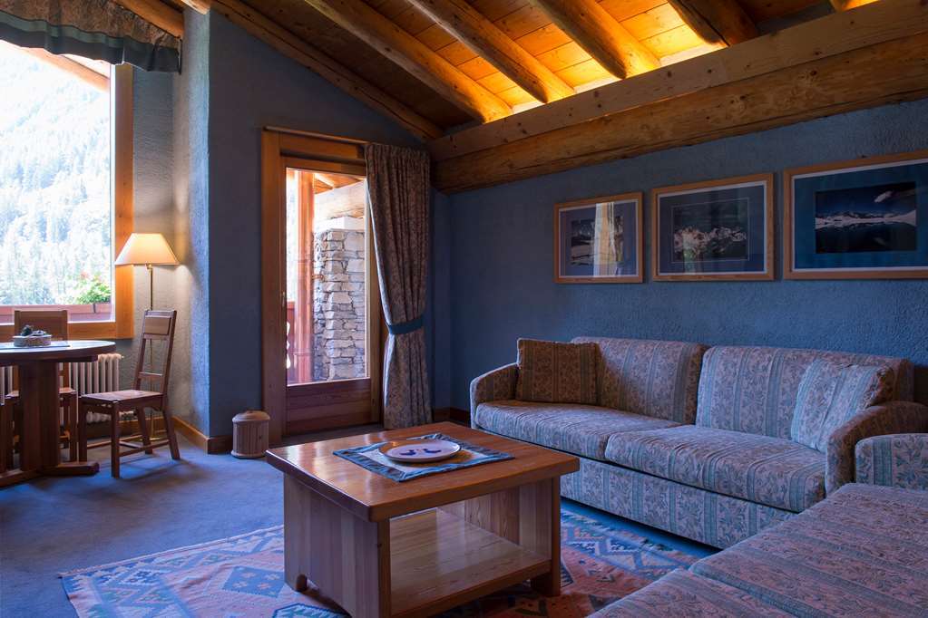 Eco Wellness Hotel Notre Maison Cogne Chambre photo
