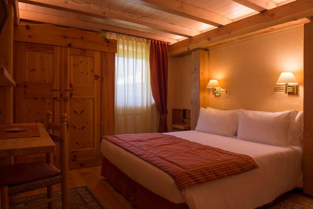 Eco Wellness Hotel Notre Maison Cogne Chambre photo