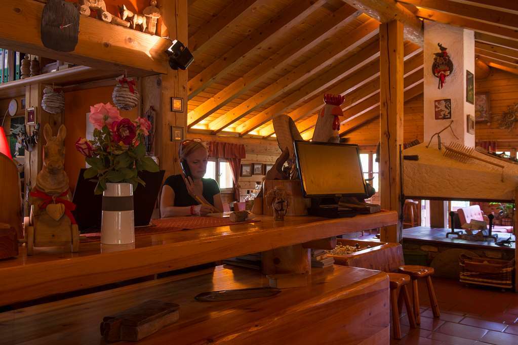 Eco Wellness Hotel Notre Maison Cogne Intérieur photo